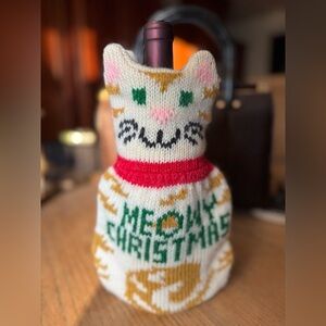 Cat meowy Christmas bottle holder gift wrap knit